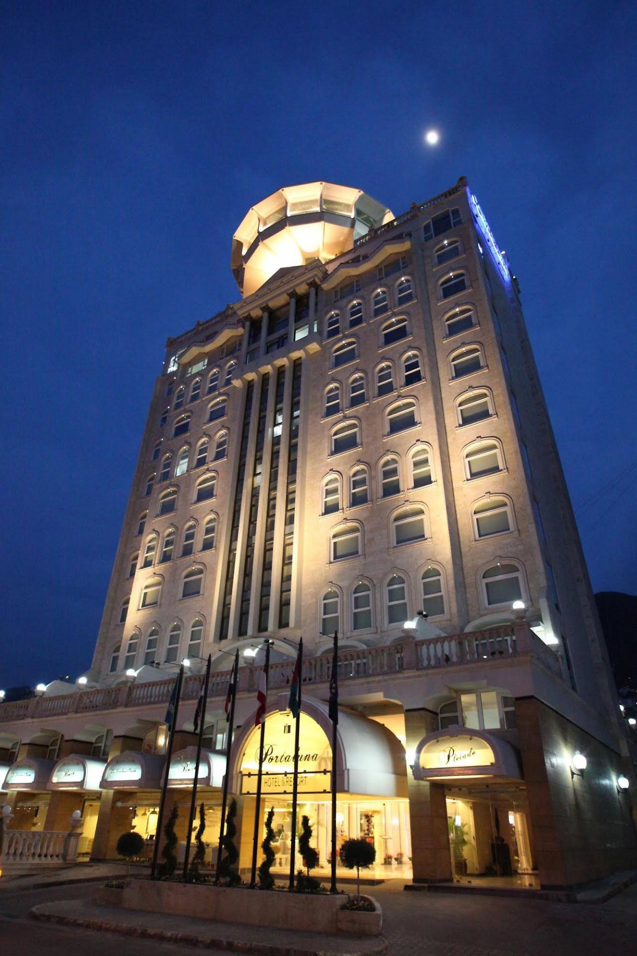 Portaluna Hotel & Resort Jounieh Exterior photo